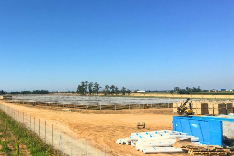 Soluzioni di energia rinnovabile per privati: Una scelta sostenibile e conveniente